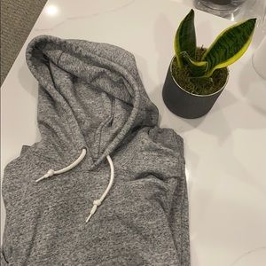 Old Navy Men’s Gray Hoodie/Sweatshirt Size M